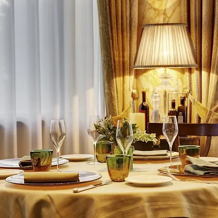 Borgo Palace ホテル 4*