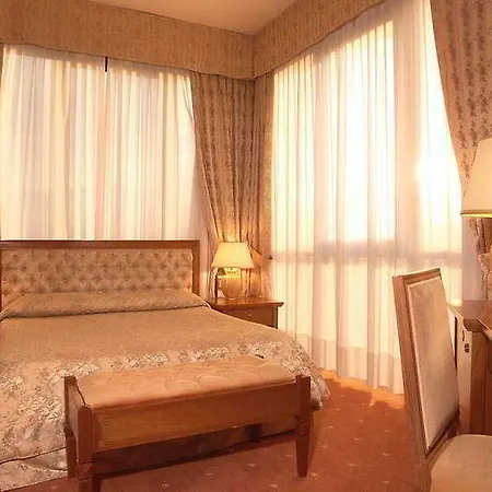 Borgo Palace ホテル 4*